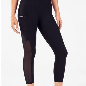 Fabletics Mila HighWaisted Powerhold Pocket Capri